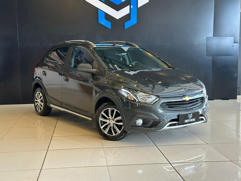 Chevrolet Onix HATCH ACTIV 1.4 8V Flex 5P Aut. 2016/2017 CONCEPT MOTORS PASSO FUNDO / Carros no Vale Chevrolet Onix HATCH ACTIV 1.4 8V Flex 5P Aut. 2016/2017 CONCEPT MOTORS PASSO FUNDO / Carros no Vale