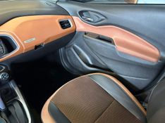 Chevrolet Onix HATCH ACTIV 1.4 8V Flex 5P Aut. 2016/2017 CONCEPT MOTORS PASSO FUNDO / Carros no Vale