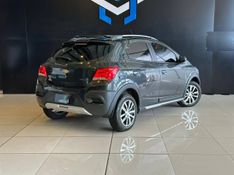 Chevrolet Onix HATCH ACTIV 1.4 8V Flex 5P Aut. 2016/2017 CONCEPT MOTORS PASSO FUNDO / Carros no Vale