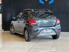 Chevrolet Onix HATCH ACTIV 1.4 8V Flex 5P Aut. 2016/2017 CONCEPT MOTORS PASSO FUNDO / Carros no Vale