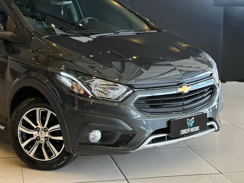 Chevrolet Onix HATCH ACTIV 1.4 8V Flex 5P Aut. 2016/2017 CONCEPT MOTORS PASSO FUNDO / Carros no Vale Chevrolet Onix HATCH ACTIV 1.4 8V Flex 5P Aut. 2016/2017 CONCEPT MOTORS PASSO FUNDO / Carros no Vale