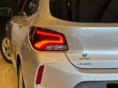 Chevrolet Onix HATCH PREM 1.0 12V TB Flex 5p Aut. 2022/2022 CONCEPT MOTORS PASSO FUNDO / Carros no Vale