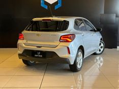 Chevrolet Onix HATCH PREM 1.0 12V TB Flex 5p Aut. 2022/2022 CONCEPT MOTORS PASSO FUNDO / Carros no Vale