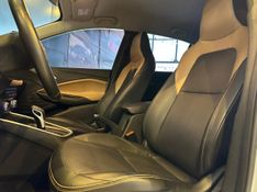 Chevrolet Onix HATCH PREM 1.0 12V TB Flex 5p Aut. 2022/2022 CONCEPT MOTORS PASSO FUNDO / Carros no Vale