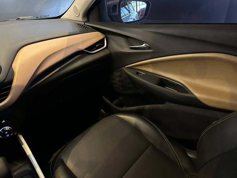 Chevrolet Onix HATCH PREM 1.0 12V TB Flex 5p Aut. 2022/2022 CONCEPT MOTORS PASSO FUNDO / Carros no Vale Chevrolet Onix HATCH PREM 1.0 12V TB Flex 5p Aut. 2022/2022 CONCEPT MOTORS PASSO FUNDO / Carros no Vale