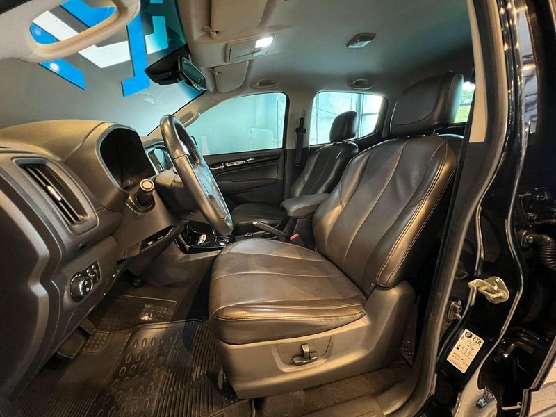 Chevrolet S-10 Pick-up S10 P-Up H.Country 2.8 4×4 CD Dies.Aut. 2016/2017 CONCEPT MOTORS PASSO FUNDO / Carros no Vale