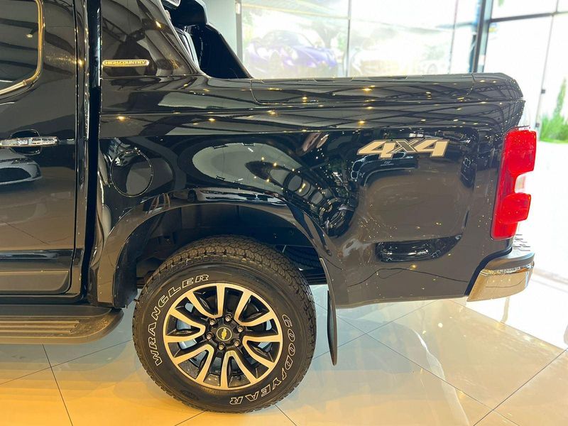 Chevrolet S-10 Pick-up S10 P-Up H.Country 2.8 4×4 CD Dies.Aut. 2016/2017 CONCEPT MOTORS PASSO FUNDO / Carros no Vale