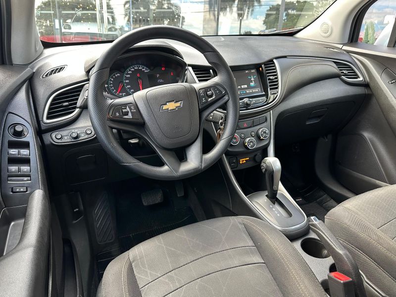 Chevrolet Tracker LT 1.4 Turbo 16V Flex 4×2 Aut. 2017/2018 CONCEPT MOTORS PASSO FUNDO / Carros no Vale