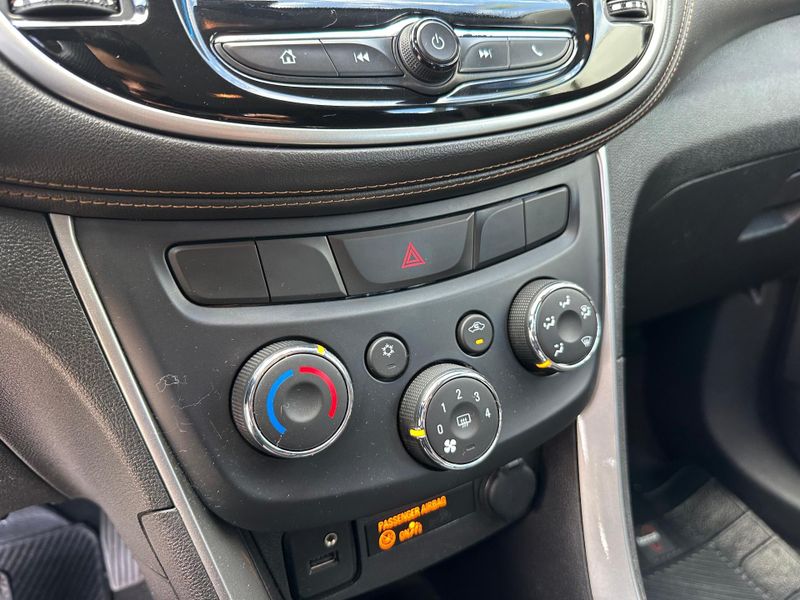 Chevrolet Tracker LT 1.4 Turbo 16V Flex 4×2 Aut. 2017/2018 CONCEPT MOTORS PASSO FUNDO / Carros no Vale