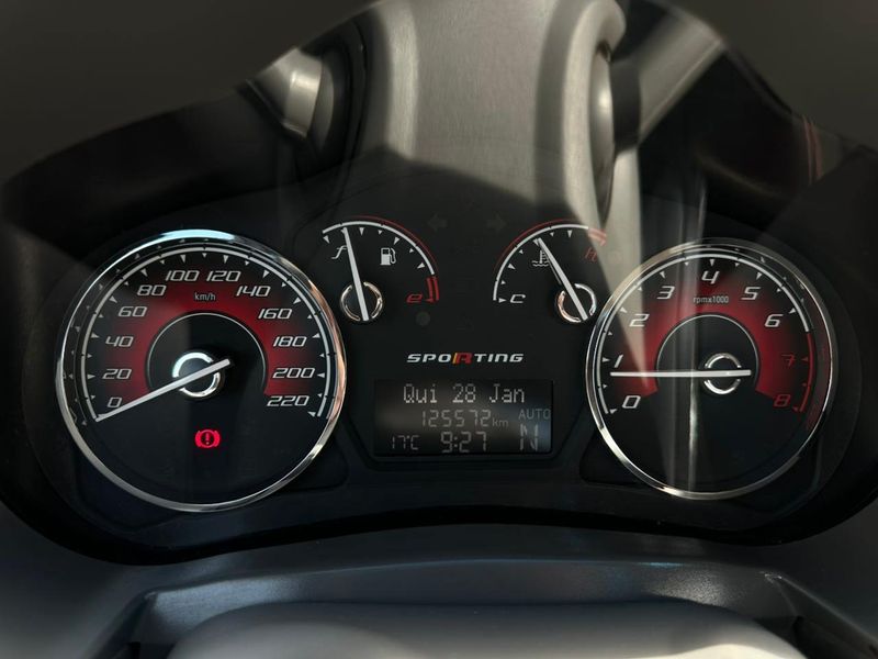 Fiat Palio SPORTING Dualogic 1.6 Flex 16V 5p 2013/2013 CONCEPT MOTORS PASSO FUNDO / Carros no Vale Fiat Palio SPORTING Dualogic 1.6 Flex 16V 5p 2013/2013 CONCEPT MOTORS PASSO FUNDO / Carros no Vale