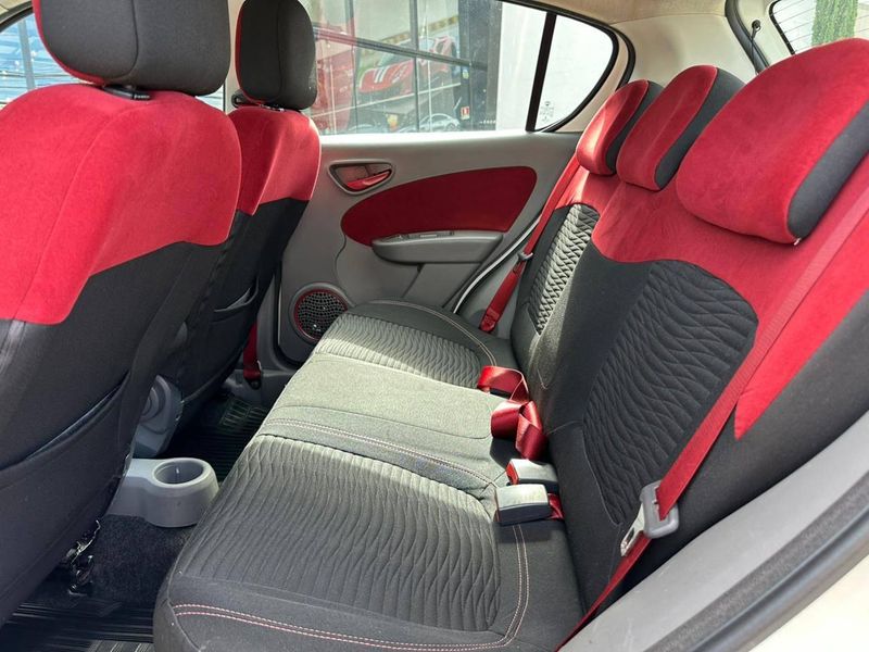 Fiat Palio SPORTING Dualogic 1.6 Flex 16V 5p 2013/2013 CONCEPT MOTORS PASSO FUNDO / Carros no Vale Fiat Palio SPORTING Dualogic 1.6 Flex 16V 5p 2013/2013 CONCEPT MOTORS PASSO FUNDO / Carros no Vale