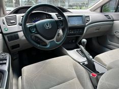 Honda Civic Sedan LXS 1.8/1.8 Flex 16V Mec 4p 2014/2014 CONCEPT MOTORS PASSO FUNDO / Carros no Vale