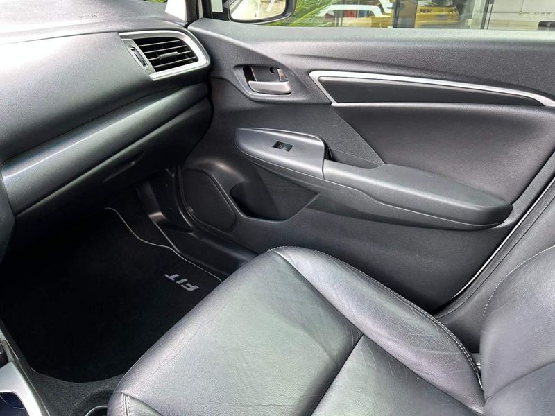 Honda Fit EX/S 1.5 Flex/Flexone 16V 5p Aut. 2016/2017 CONCEPT MOTORS PASSO FUNDO / Carros no Vale