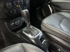 Jeep Renegade S T270 1.3 TB 4×4 Flex Aut. 2022/2022 CONCEPT MOTORS PASSO FUNDO / Carros no Vale