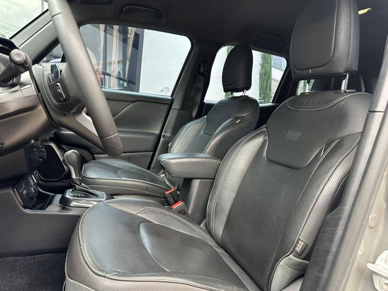 Jeep Renegade S T270 1.3 TB 4×4 Flex Aut. 2022/2022 CONCEPT MOTORS PASSO FUNDO / Carros no Vale