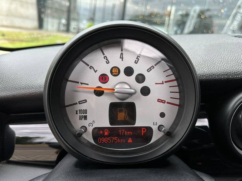 Mini Cooper S 1.6 Aut. 2013/2013 CONCEPT MOTORS PASSO FUNDO / Carros no Vale Mini Cooper S 1.6 Aut. 2013/2013 CONCEPT MOTORS PASSO FUNDO / Carros no Vale