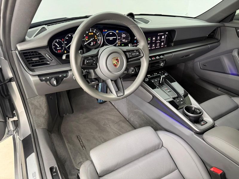 Porsche 911 Carrera Coupe 3.0 (991/992) 2024/2024 CONCEPT MOTORS PASSO FUNDO / Carros no Vale