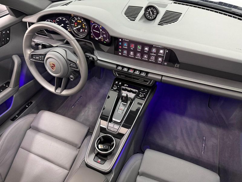 Porsche 911 Carrera Coupe 3.0 (991/992) 2024/2024 CONCEPT MOTORS PASSO FUNDO / Carros no Vale