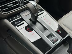 Porsche Macan 2.0 Turbo 2025/2026 CONCEPT MOTORS PASSO FUNDO / Carros no Vale