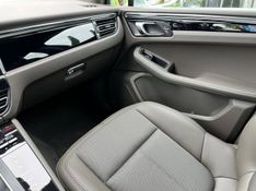 Porsche Macan 2.0 Turbo 2025/2026 CONCEPT MOTORS PASSO FUNDO / Carros no Vale