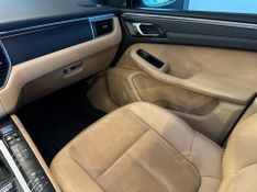 Porsche Macan 2.0 Turbo 2018/2018 CONCEPT MOTORS PASSO FUNDO / Carros no Vale