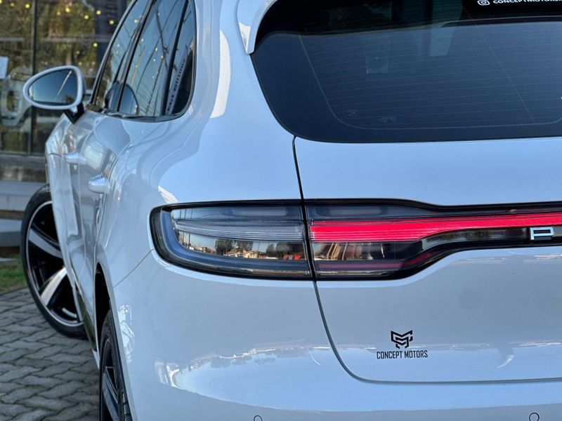 Porsche Macan 2.0 Turbo 2022/2022 CONCEPT MOTORS PASSO FUNDO / Carros no Vale Porsche Macan 2.0 Turbo 2022/2022 CONCEPT MOTORS PASSO FUNDO / Carros no Vale