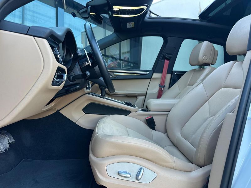 Porsche Macan 2.0 Turbo 2022/2022 CONCEPT MOTORS PASSO FUNDO / Carros no Vale Porsche Macan 2.0 Turbo 2022/2022 CONCEPT MOTORS PASSO FUNDO / Carros no Vale