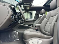 Porsche Macan 2.0 Turbo 2025/2026 CONCEPT MOTORS PASSO FUNDO / Carros no Vale