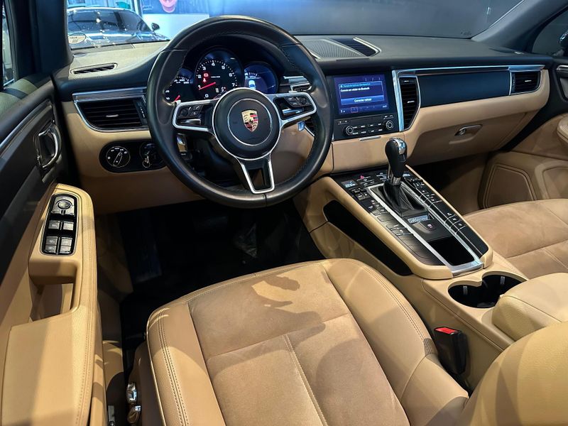 Porsche Macan 2.0 Turbo 2018/2018 CONCEPT MOTORS PASSO FUNDO / Carros no Vale