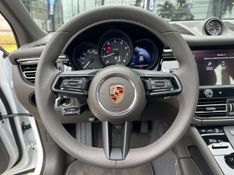 Porsche Macan 2.0 Turbo 2025/2026 CONCEPT MOTORS PASSO FUNDO / Carros no Vale