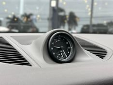 Porsche Macan 2.0 Turbo 2025/2026 CONCEPT MOTORS PASSO FUNDO / Carros no Vale