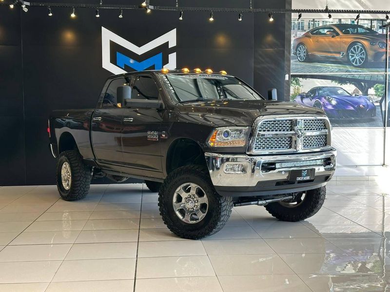Ram 2500 LARAMIE 6.7 TDI CD 4×4 Diesel 2015/2016 CONCEPT MOTORS PASSO FUNDO / Carros no Vale