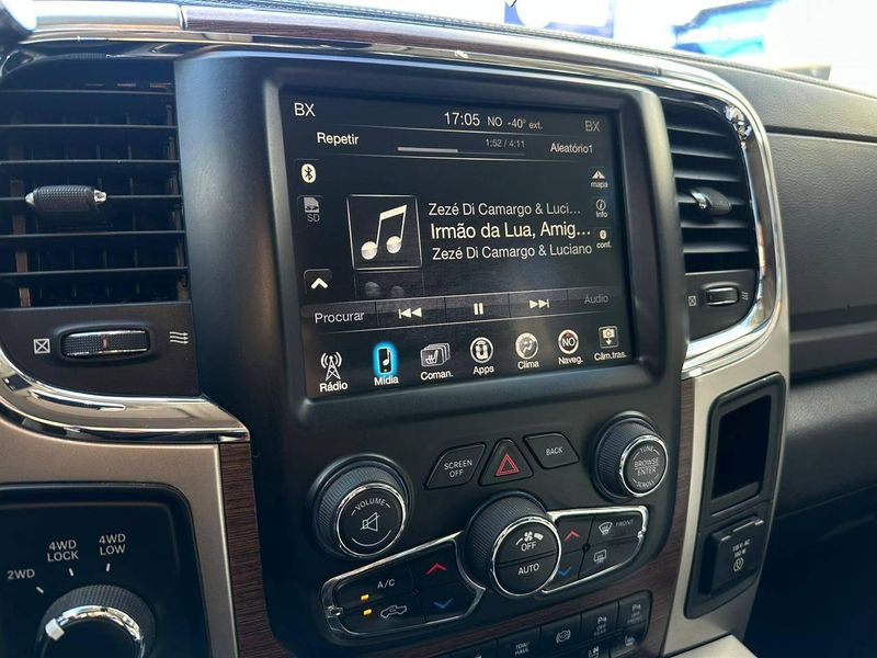 Ram 2500 LARAMIE 6.7 TDI CD 4×4 Diesel 2015/2016 CONCEPT MOTORS PASSO FUNDO / Carros no Vale
