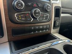 Ram 2500 LARAMIE 6.7 TDI CD 4×4 Diesel 2015/2016 CONCEPT MOTORS PASSO FUNDO / Carros no Vale