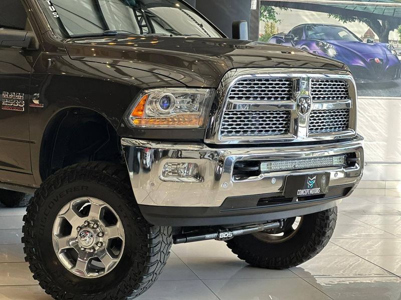 Ram 2500 LARAMIE 6.7 TDI CD 4×4 Diesel 2015/2016 CONCEPT MOTORS PASSO FUNDO / Carros no Vale