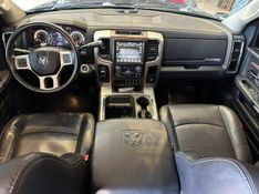 Ram 2500 LARAMIE 6.7 TDI CD 4×4 Diesel 2015/2016 CONCEPT MOTORS PASSO FUNDO / Carros no Vale