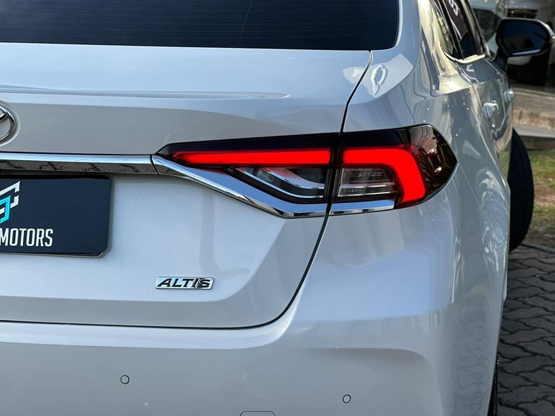Toyota Corolla ALTIS/A.Premiu 2.0 Flex 16V Aut 2024/2024 CONCEPT MOTORS PASSO FUNDO / Carros no Vale Toyota Corolla ALTIS/A.Premiu 2.0 Flex 16V Aut 2024/2024 CONCEPT MOTORS PASSO FUNDO / Carros no Vale