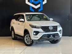 Toyota Hilux SW4 SRV 4×2 2.7 Flex 16V Aut. 2020/2021 CONCEPT MOTORS PASSO FUNDO / Carros no Vale