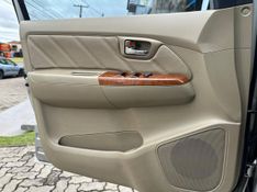 Toyota Hilux SW4 SRV D4-D 4×4 3.0 TDI Dies Aut 2008/2009 CONCEPT MOTORS PASSO FUNDO / Carros no Vale