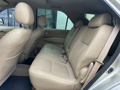 Toyota Hilux SW4 SRV D4-D 4×4 3.0 TDI Dies Aut 2008/2009 CONCEPT MOTORS PASSO FUNDO / Carros no Vale