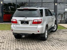 Toyota Hilux SW4 SRV D4-D 4×4 3.0 TDI Dies Aut 2008/2009 CONCEPT MOTORS PASSO FUNDO / Carros no Vale