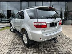 Toyota Hilux SW4 SRV D4-D 4×4 3.0 TDI Dies Aut 2008/2009 CONCEPT MOTORS PASSO FUNDO / Carros no Vale