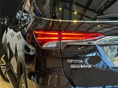 Toyota Hilux SW4 SRX 4×4 2.8 TDI 16V Dies Aut. 2018/2019 CONCEPT MOTORS PASSO FUNDO / Carros no Vale