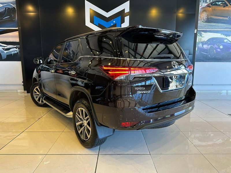 Toyota Hilux SW4 SRX 4×4 2.8 TDI 16V Dies Aut. 2018/2019 CONCEPT MOTORS PASSO FUNDO / Carros no Vale Toyota Hilux SW4 SRX 4×4 2.8 TDI 16V Dies Aut. 2018/2019 CONCEPT MOTORS PASSO FUNDO / Carros no Vale