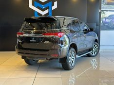 Toyota Hilux SW4 SRX 4×4 2.8 TDI 16V Dies Aut. 2018/2019 CONCEPT MOTORS PASSO FUNDO / Carros no Vale