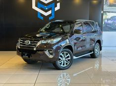 Toyota Hilux SW4 SRX 4×4 2.8 TDI 16V Dies Aut. 2018/2019 CONCEPT MOTORS PASSO FUNDO / Carros no Vale