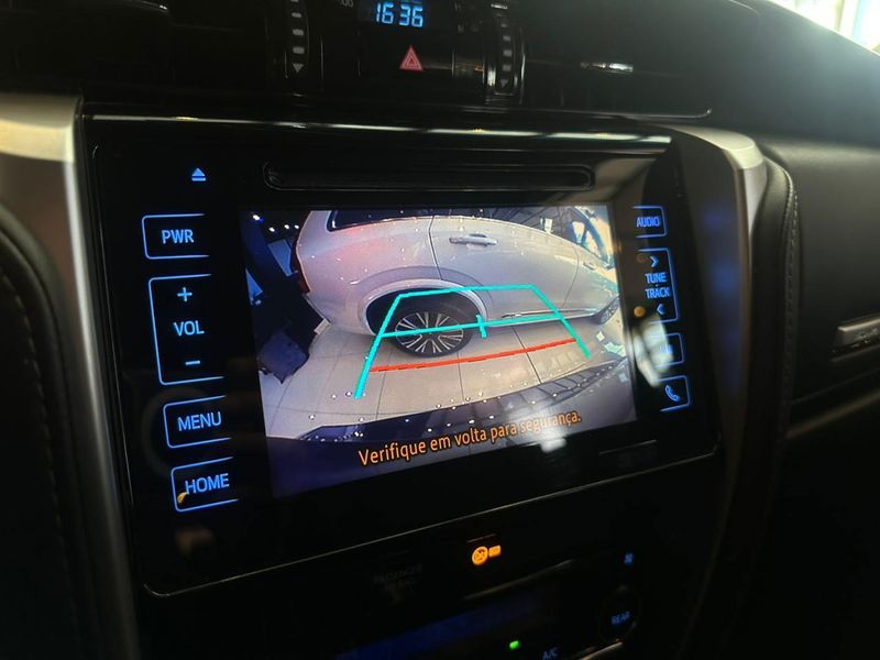 Toyota Hilux SW4 SRX 4×4 2.8 TDI 16V Dies Aut. 2018/2019 CONCEPT MOTORS PASSO FUNDO / Carros no Vale Toyota Hilux SW4 SRX 4×4 2.8 TDI 16V Dies Aut. 2018/2019 CONCEPT MOTORS PASSO FUNDO / Carros no Vale