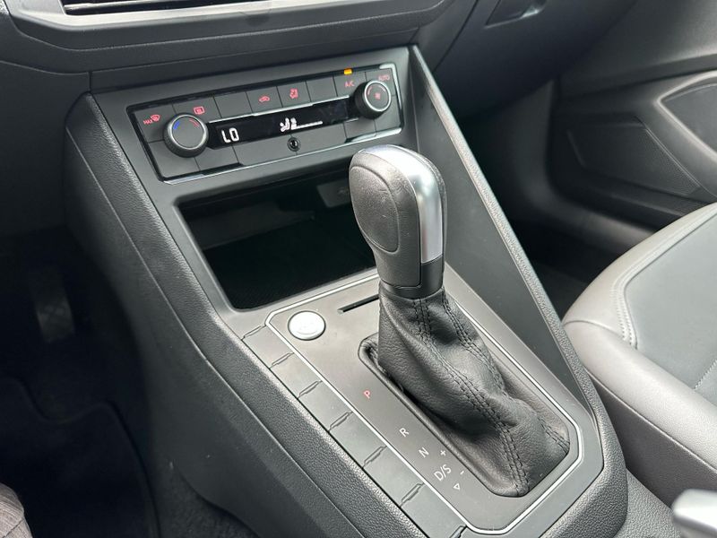 Volkswagen Nivus Highline 1.0 200 TSI Flex Aut. 2021/2021 CONCEPT MOTORS PASSO FUNDO / Carros no Vale