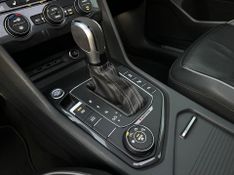 Volkswagen Tiguan Allspac R-Line 350 TSI 2.0 4×4 2019/2020 CONCEPT MOTORS PASSO FUNDO / Carros no Vale