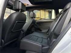 Volkswagen Tiguan Allspac R-Line 350 TSI 2.0 4×4 2019/2020 CONCEPT MOTORS PASSO FUNDO / Carros no Vale